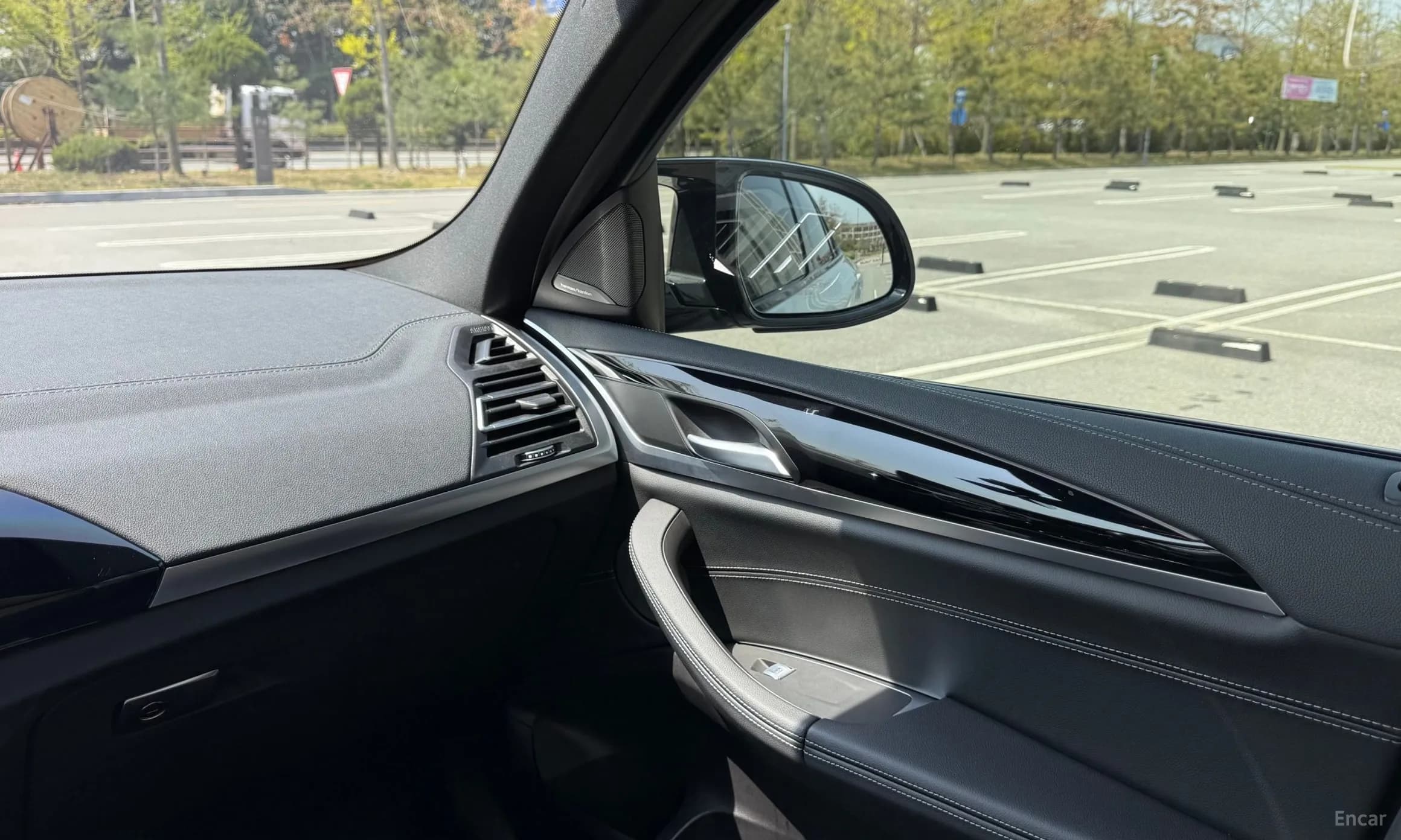 X4 (G02)