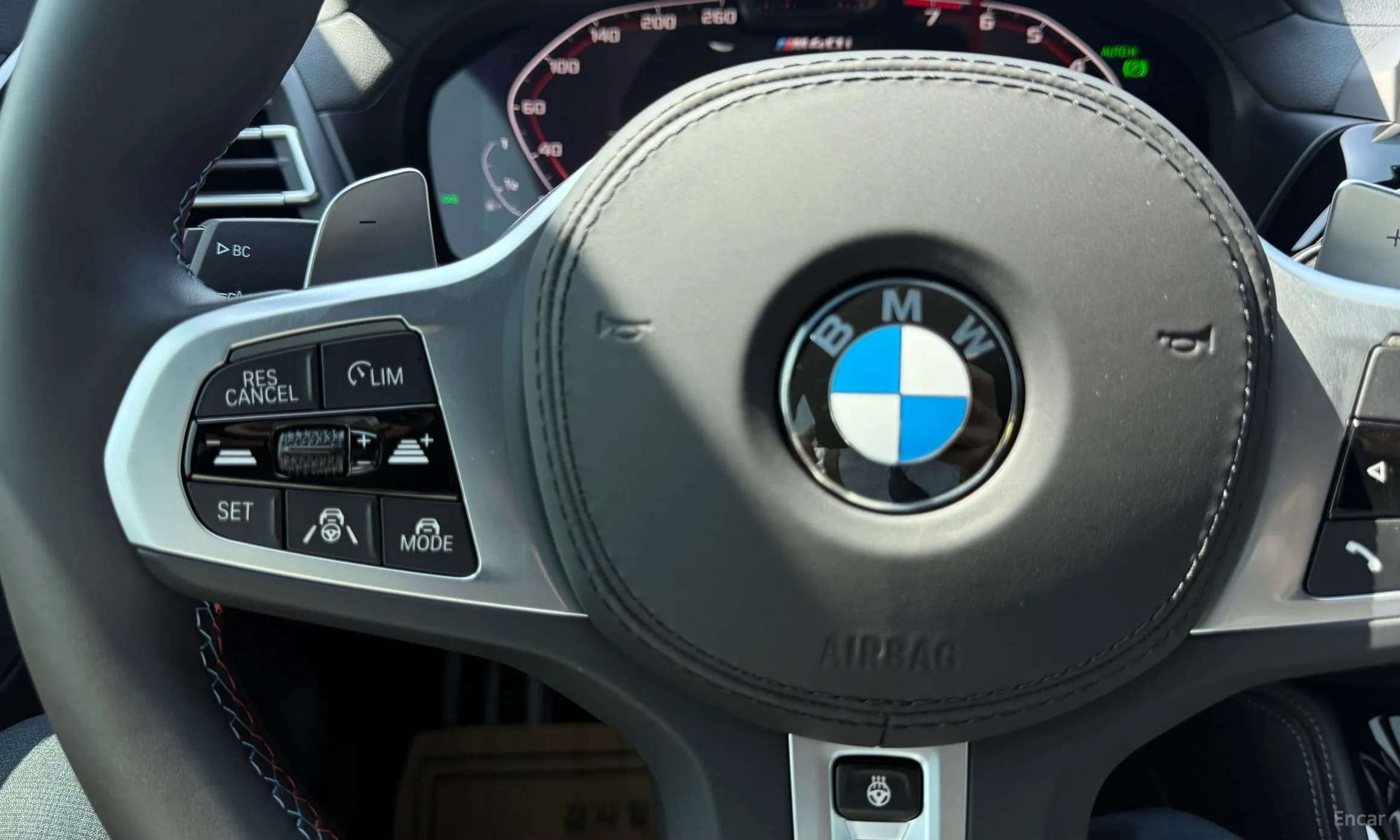 X4 (G02)