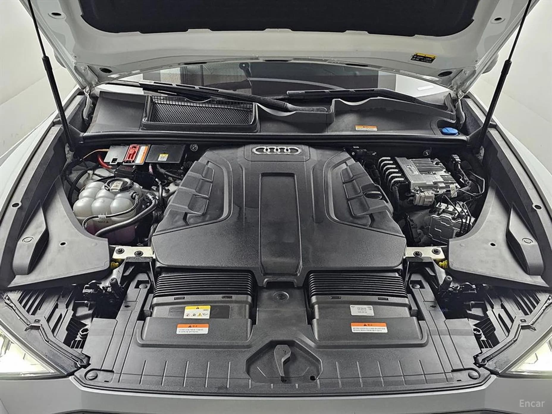 Q8 (4M)