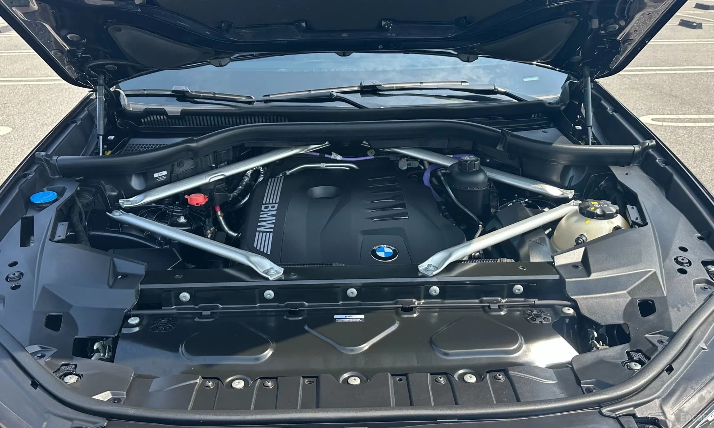 X6 (G06)