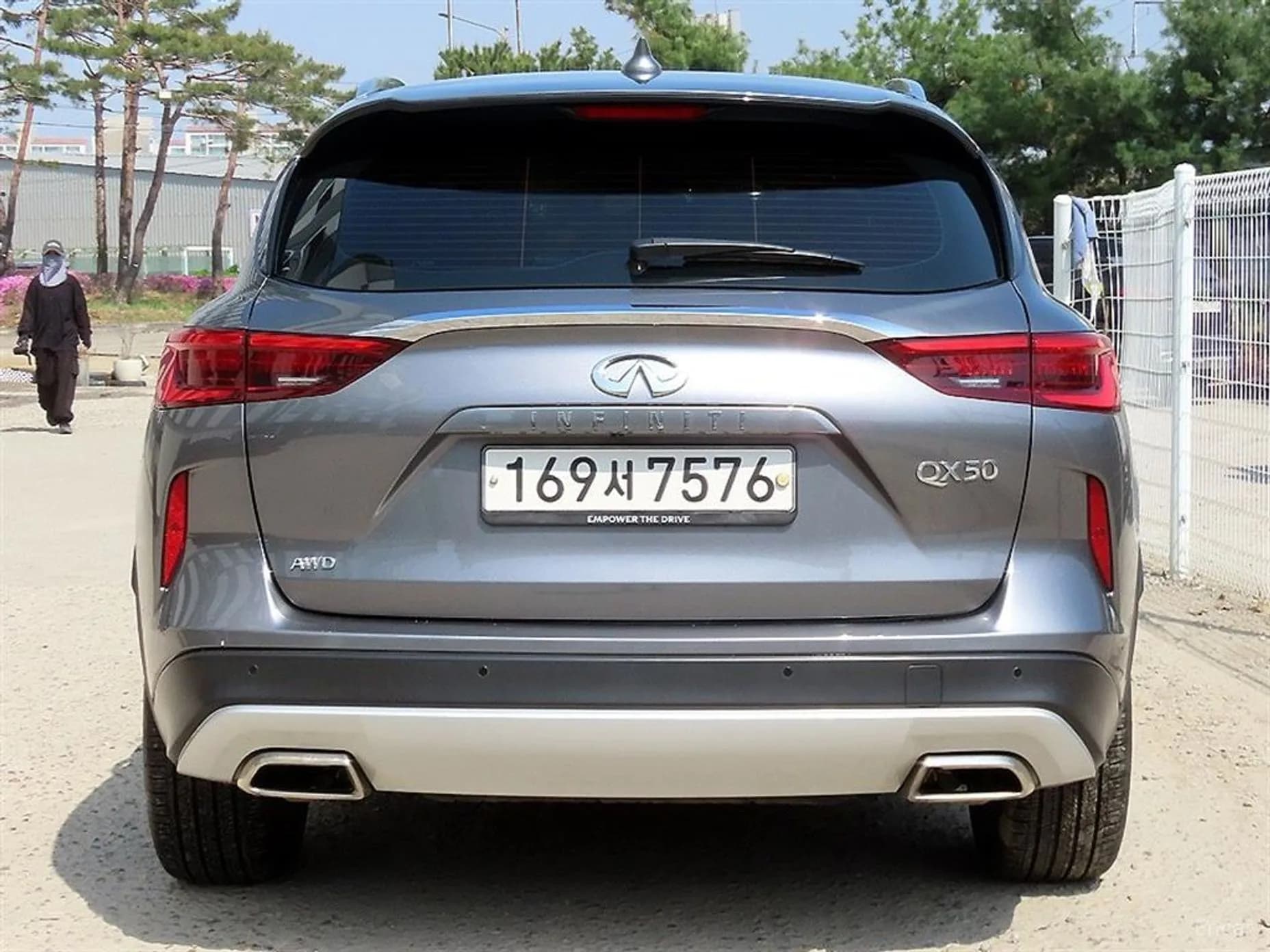 QX50 (P71A)