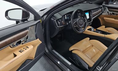 S90