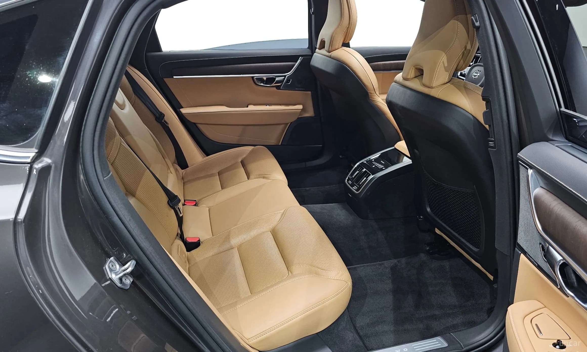 S90