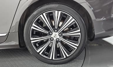 S90