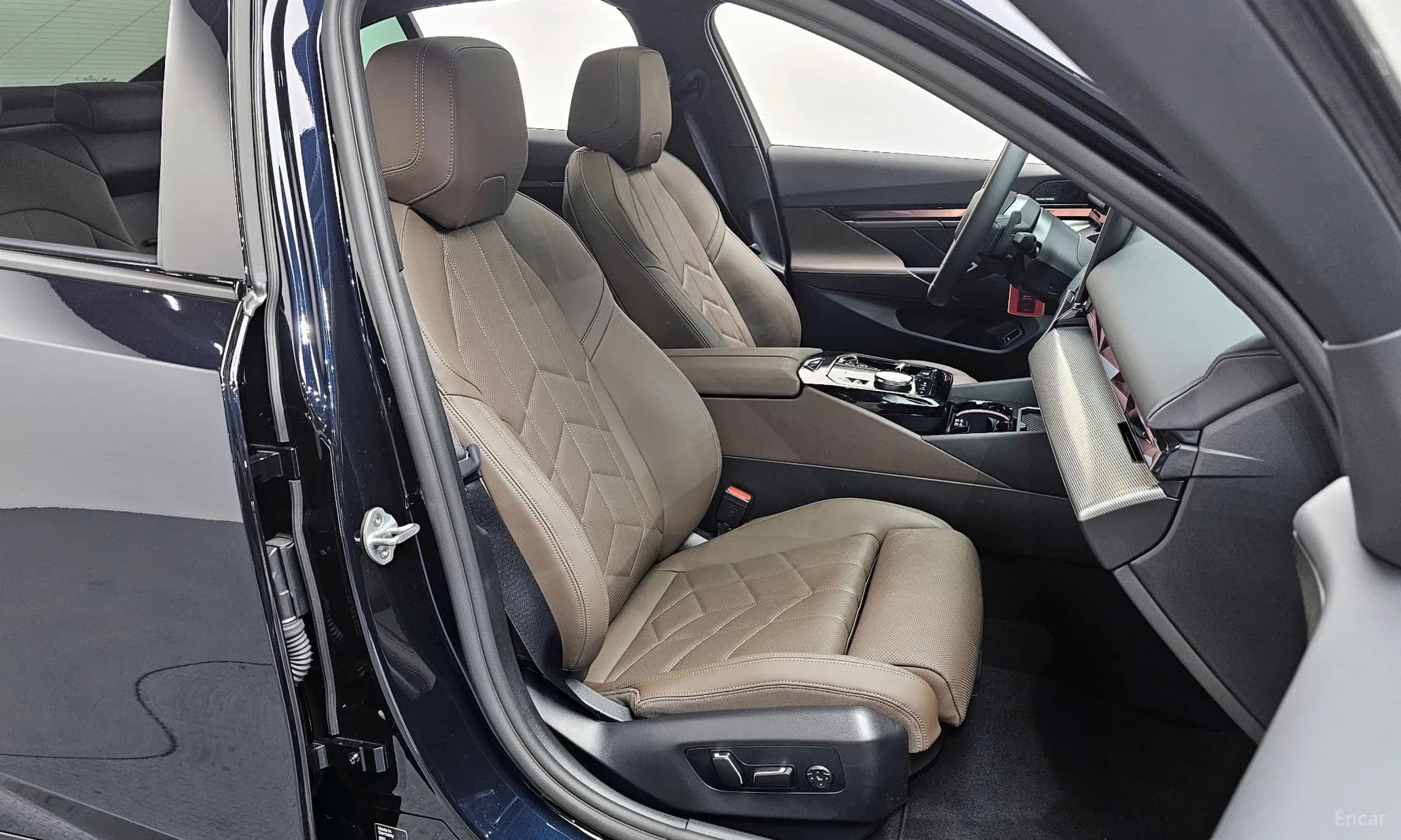 5 Series (G60)