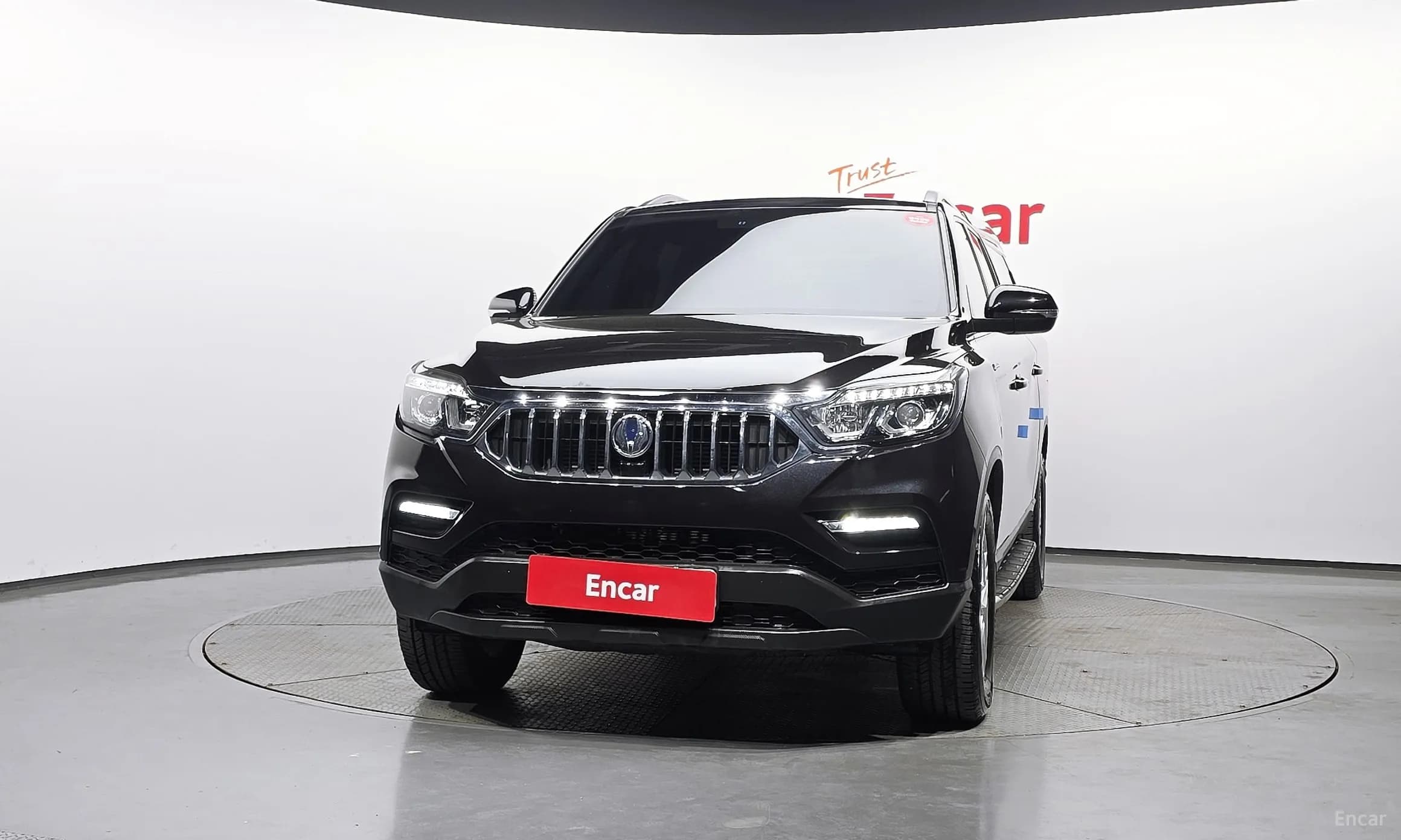 Rexton Sports Khan