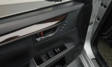 New ES300h
