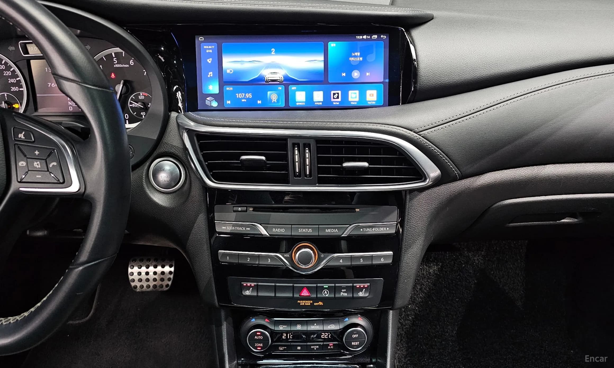 Q30