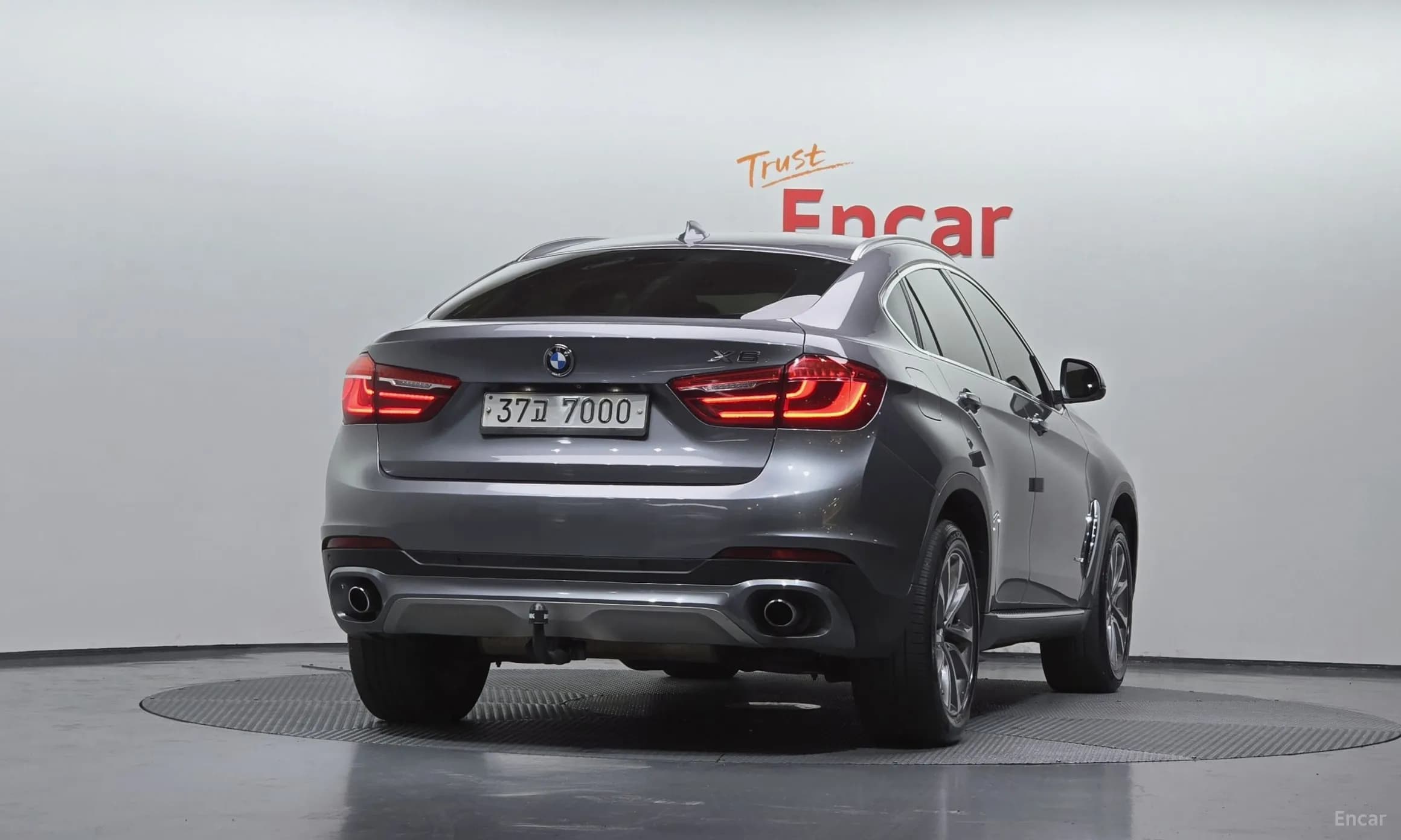 X6 (F16)