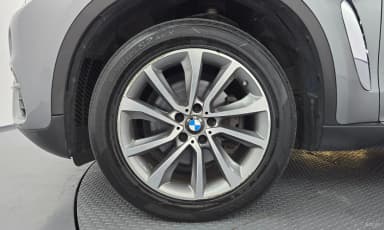 X6 (F16)