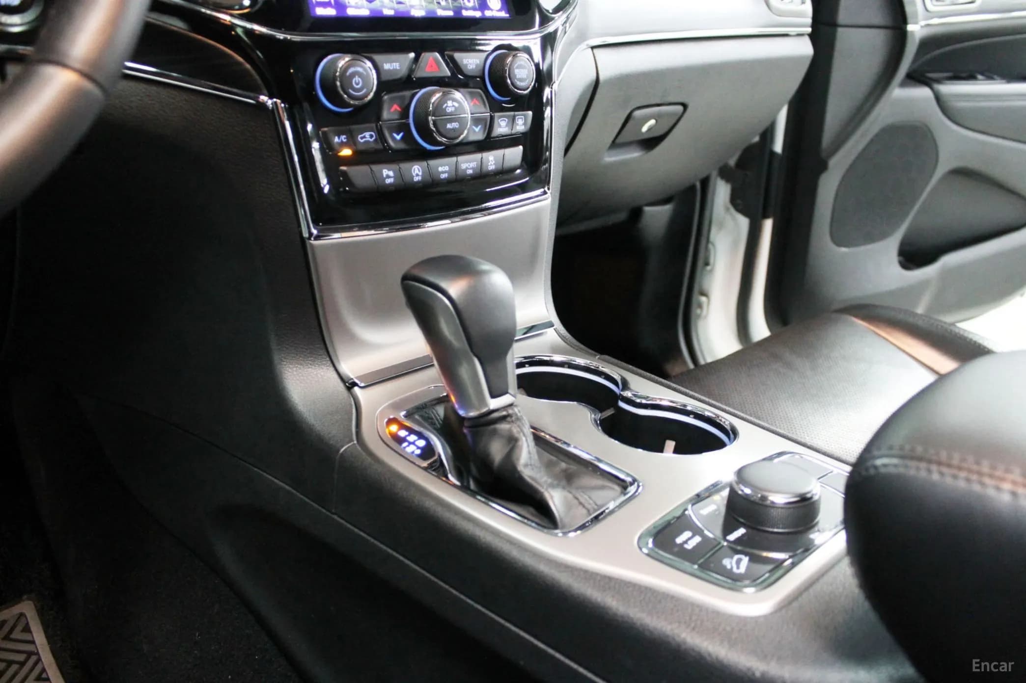 Grand Cherokee