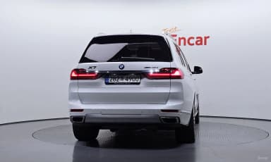 X7 (G07)