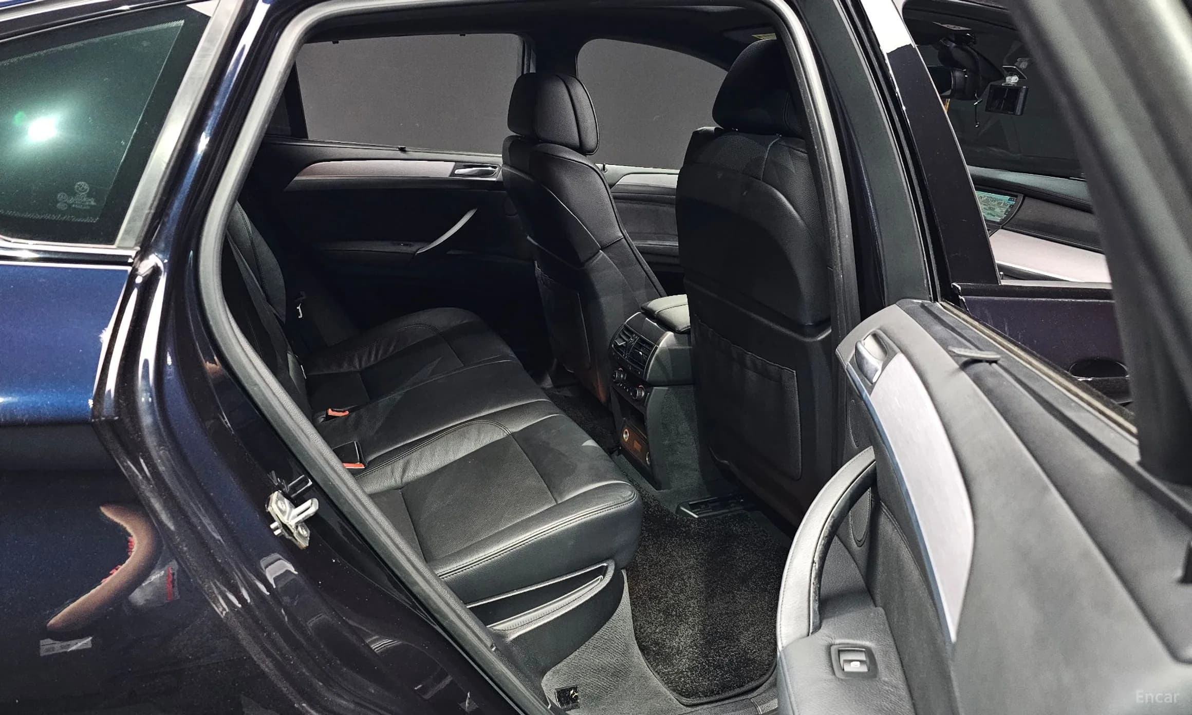 X6 (E71)