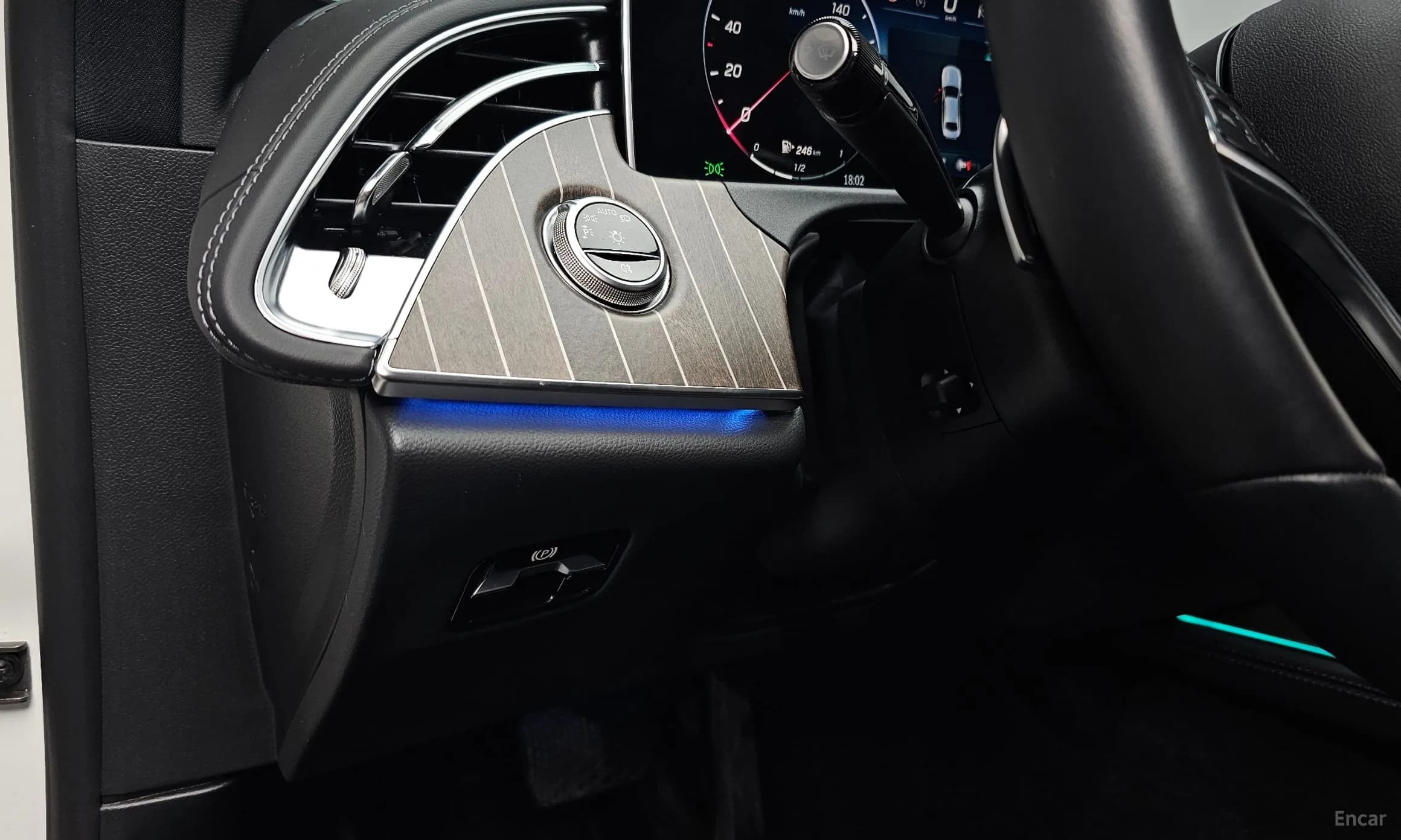 E-Class W214