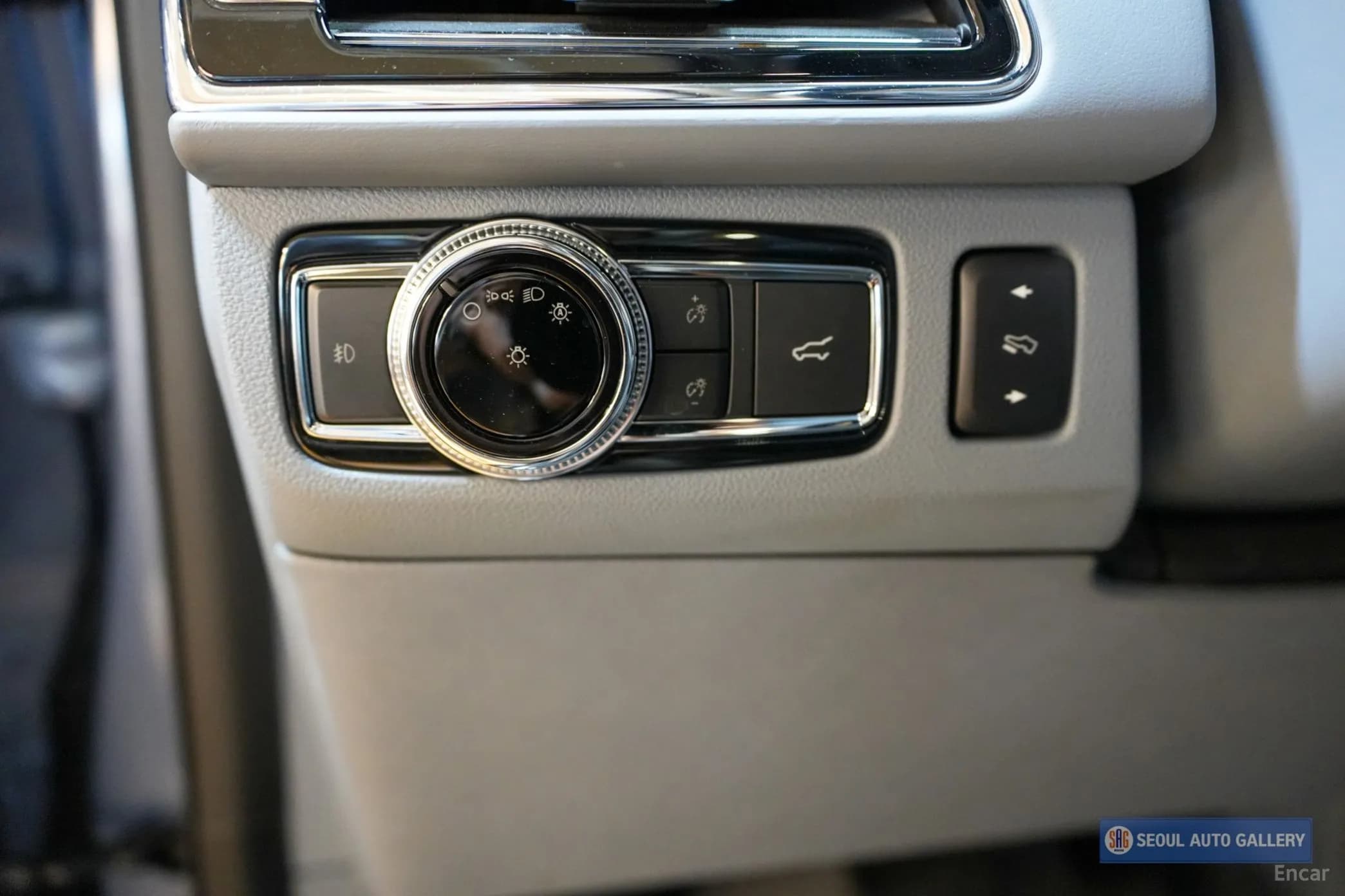 Navigator 4th generation