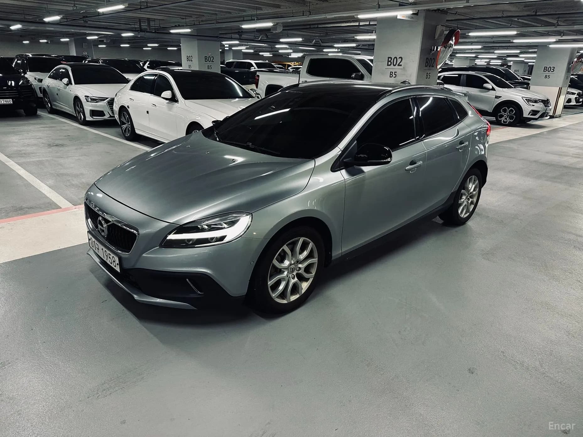 V40 Cross Country