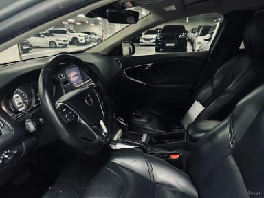 V40 Cross Country