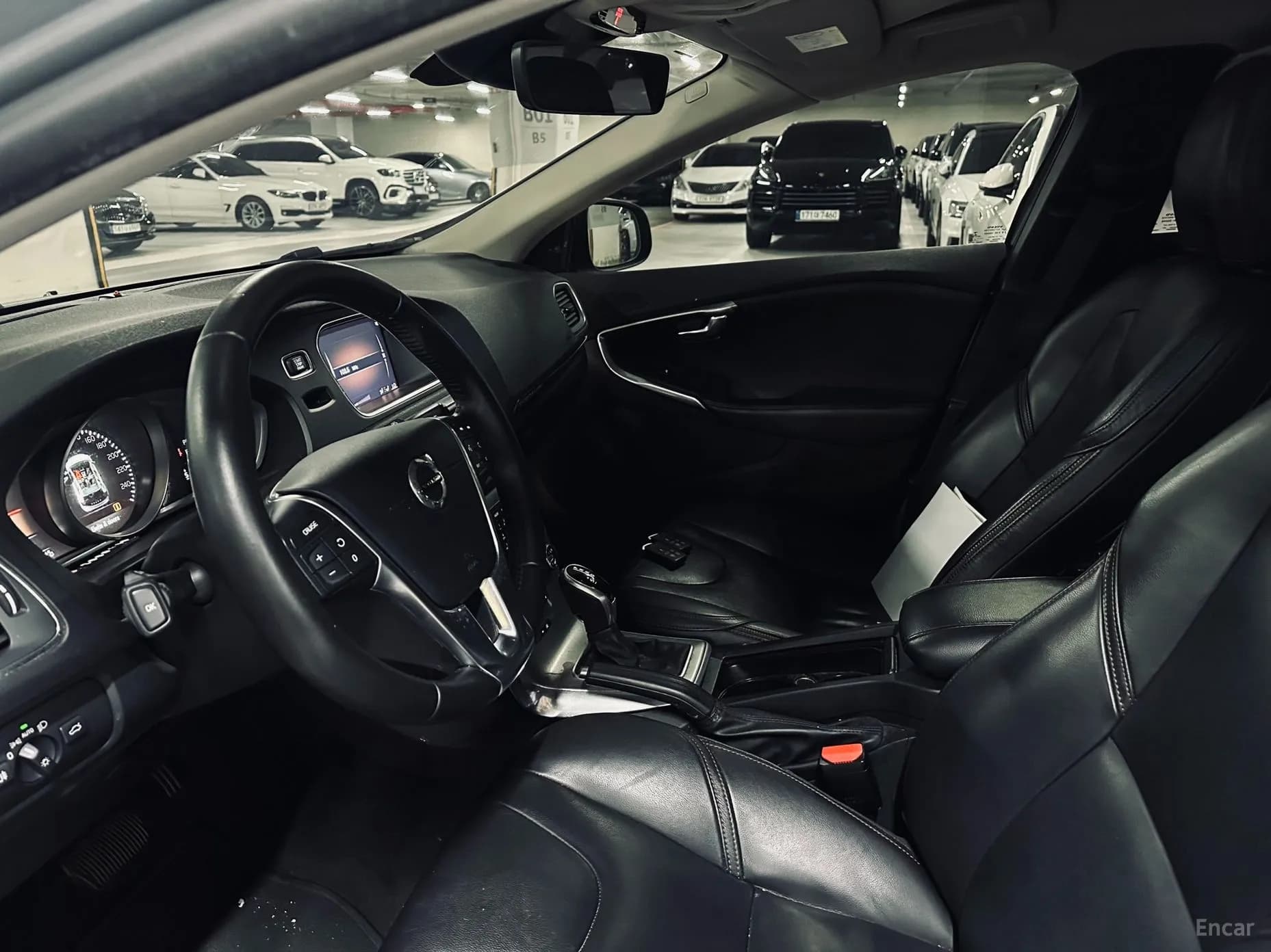 V40 Cross Country
