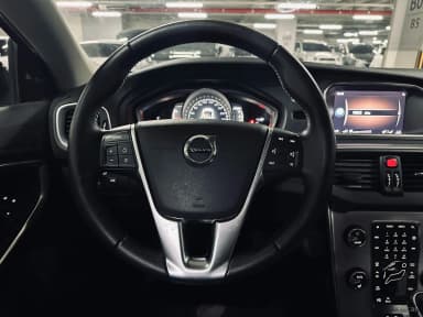 V40 Cross Country