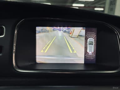 V40 Cross Country