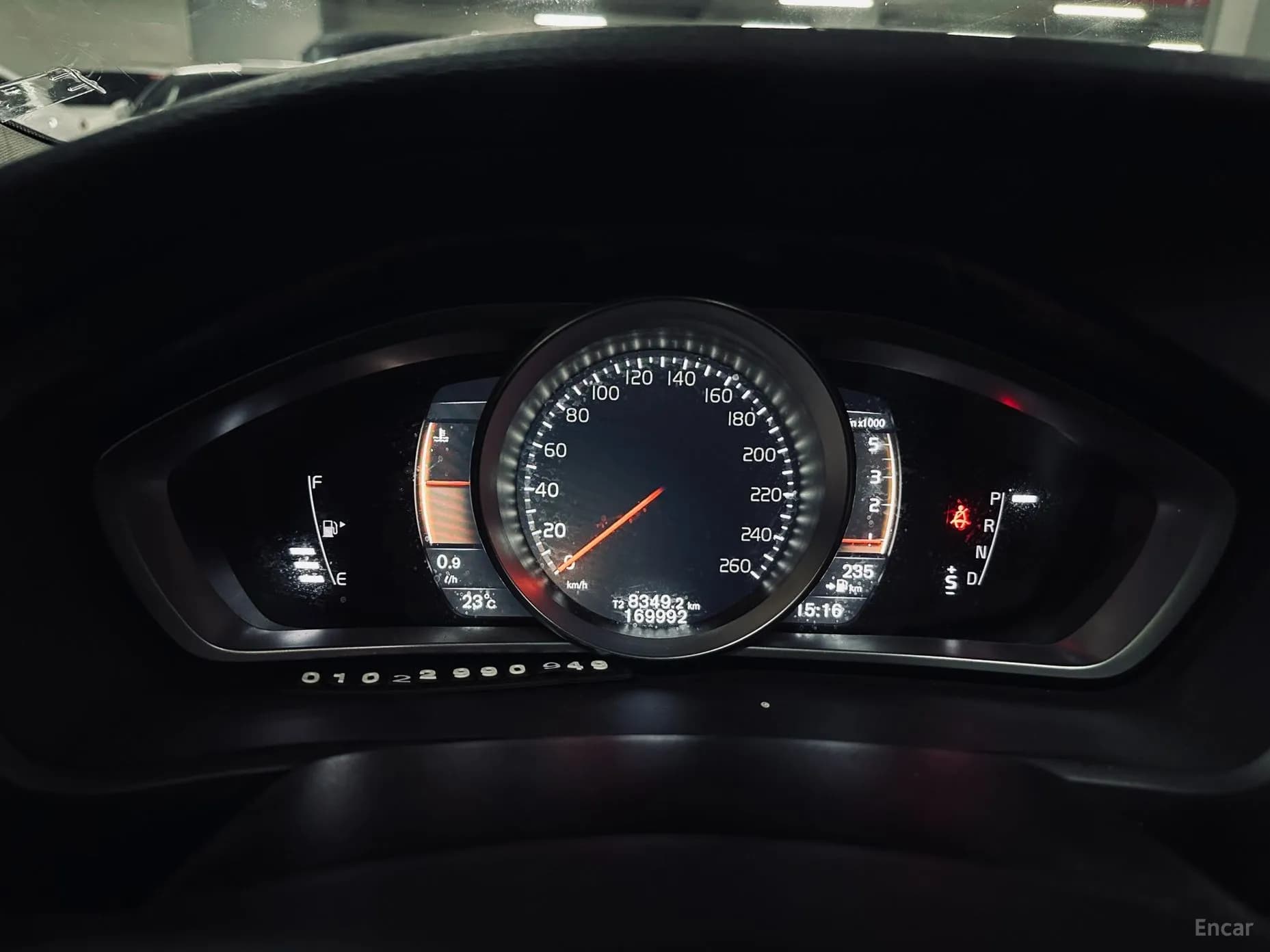 V40 Cross Country