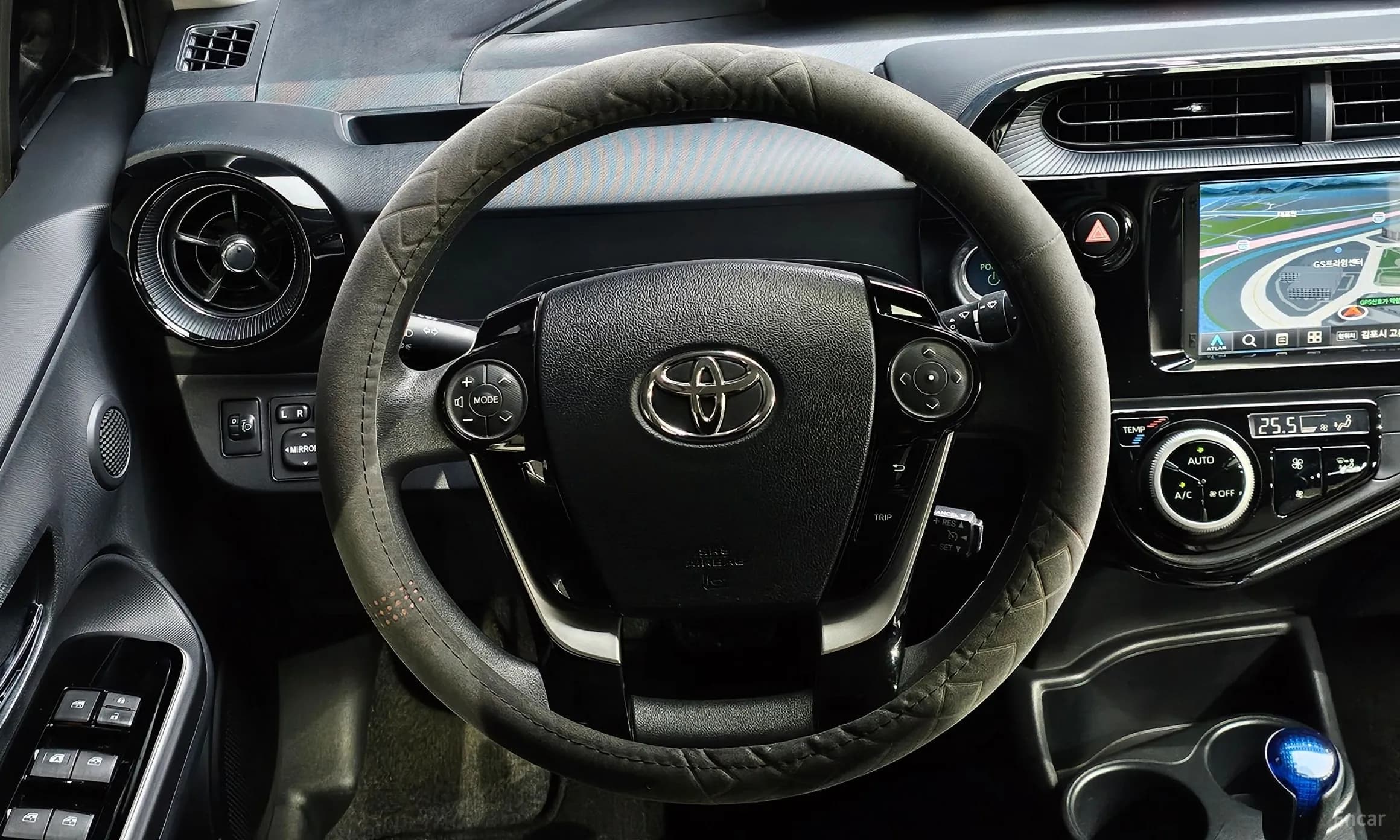 Prius C