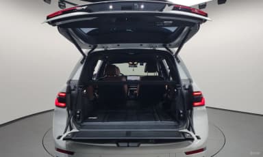 X7 (G07)