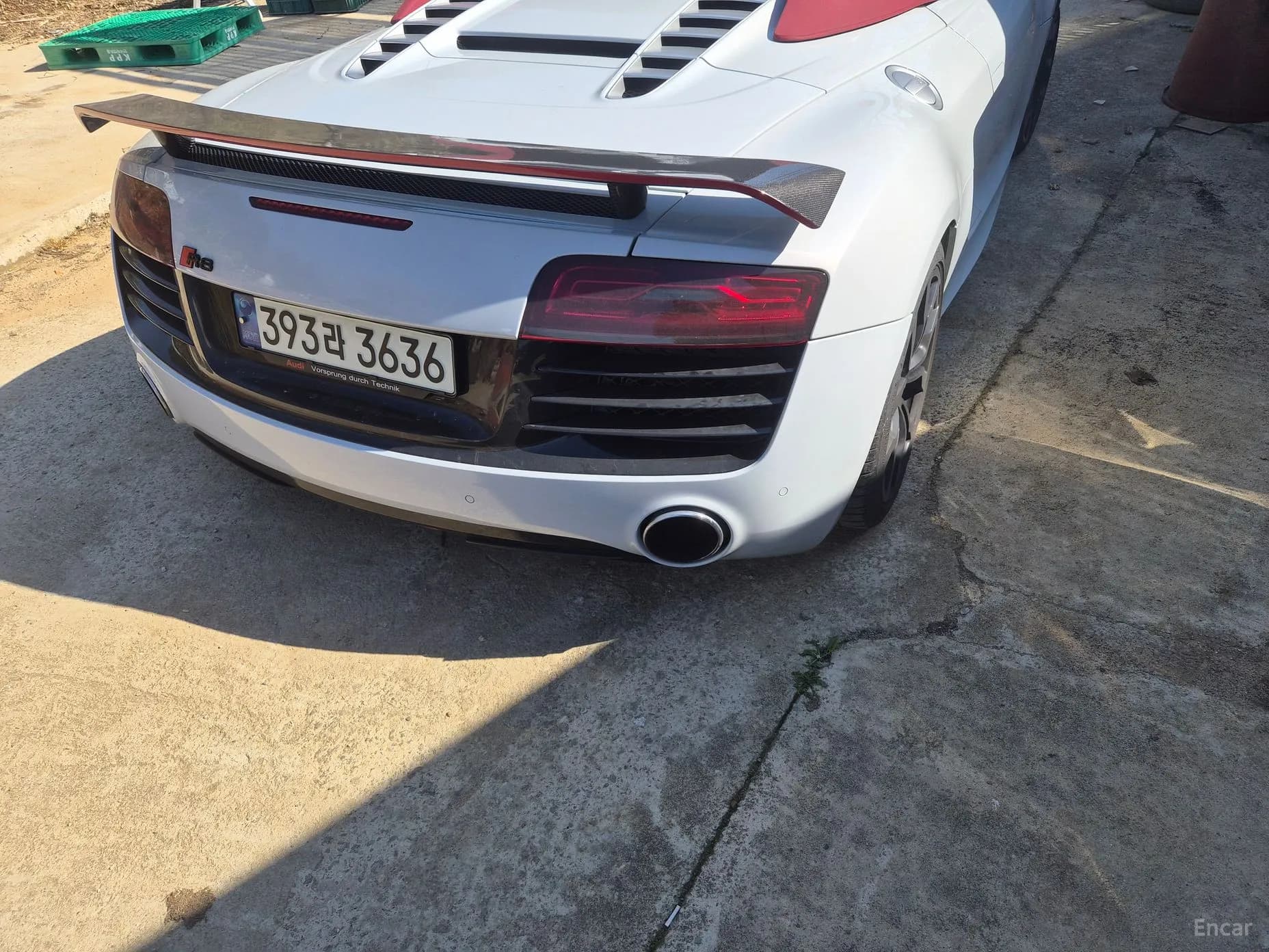 R8