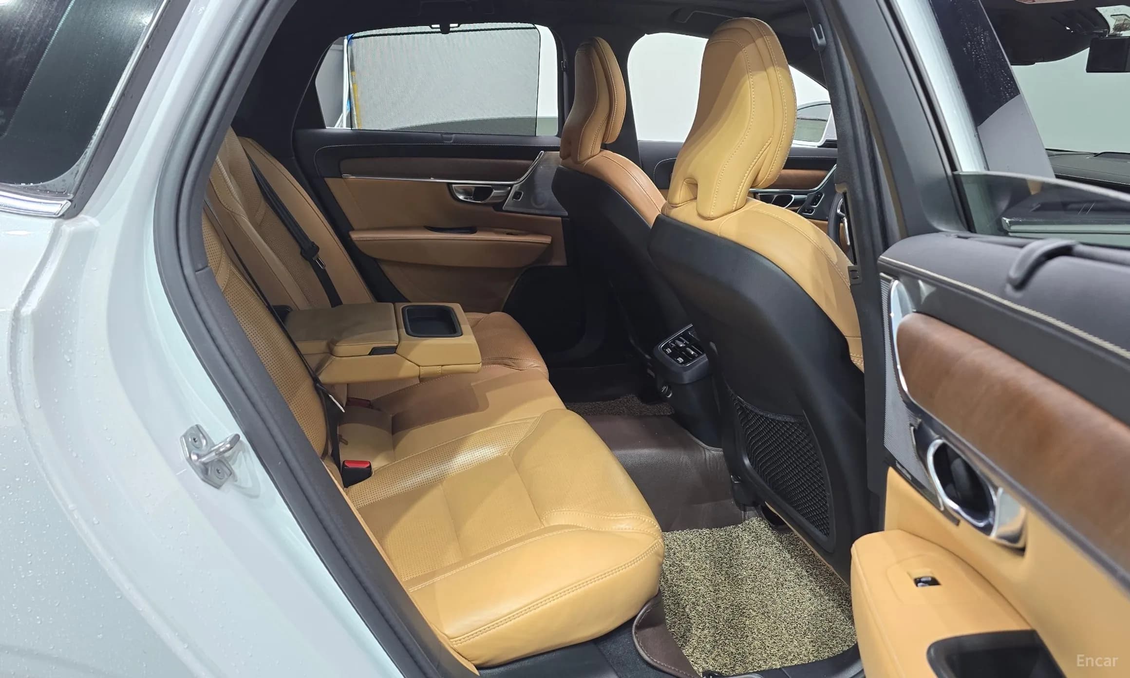 S90
