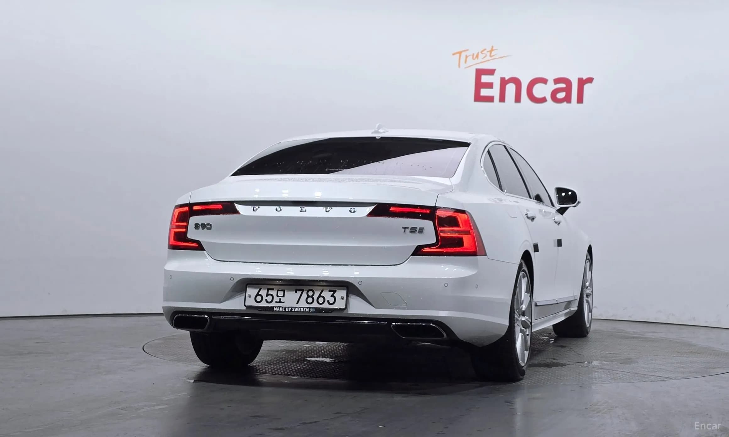 S90