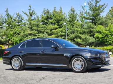 G90