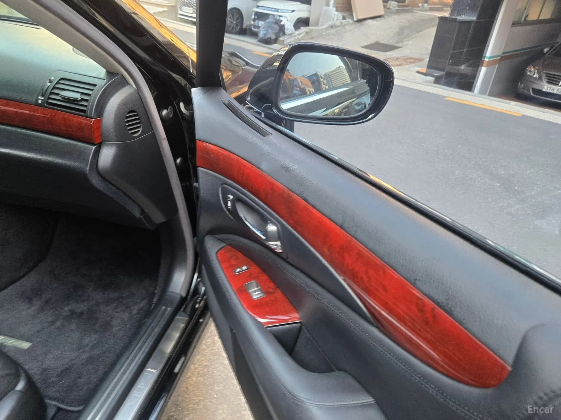 LS460