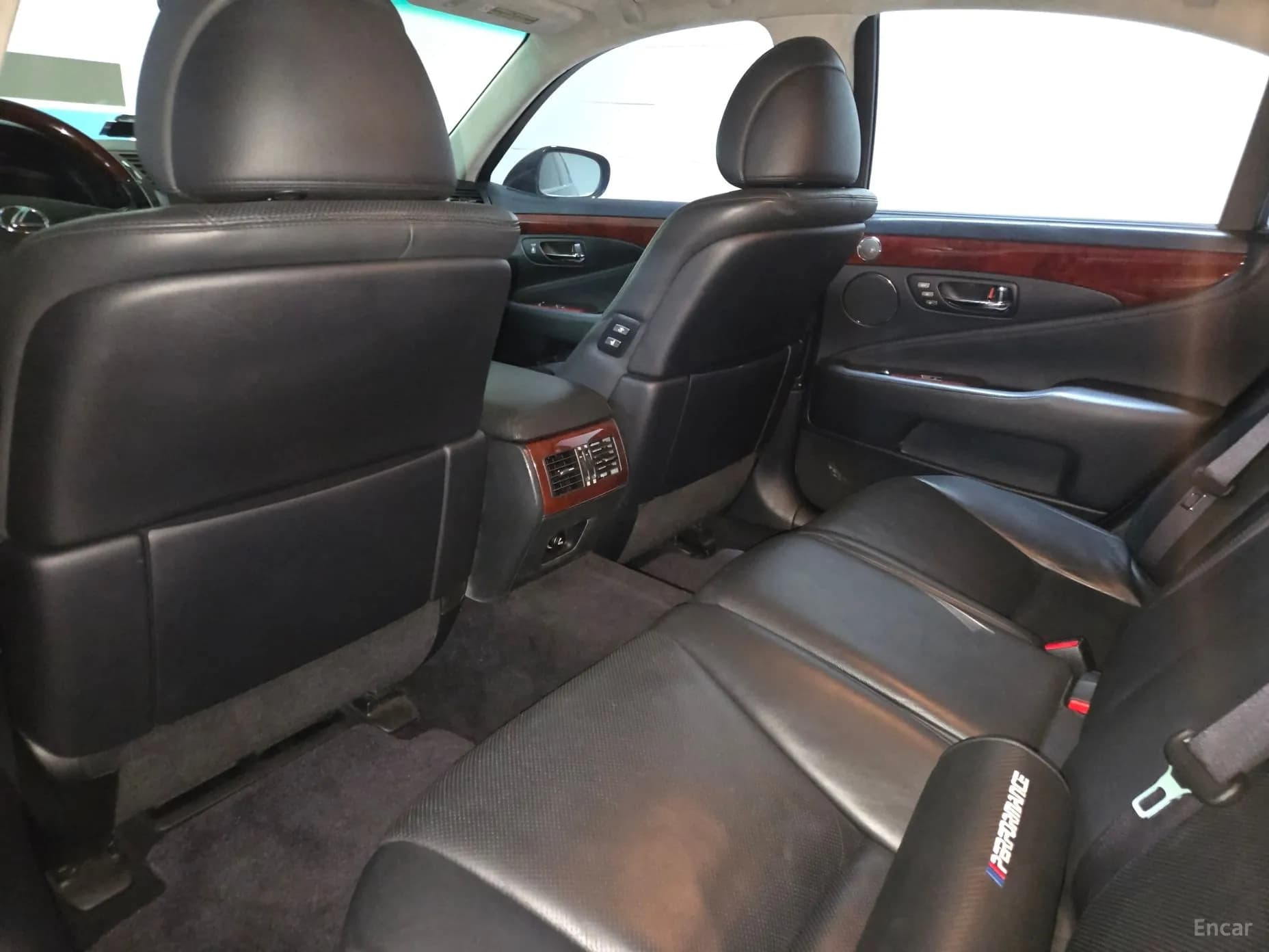 LS460