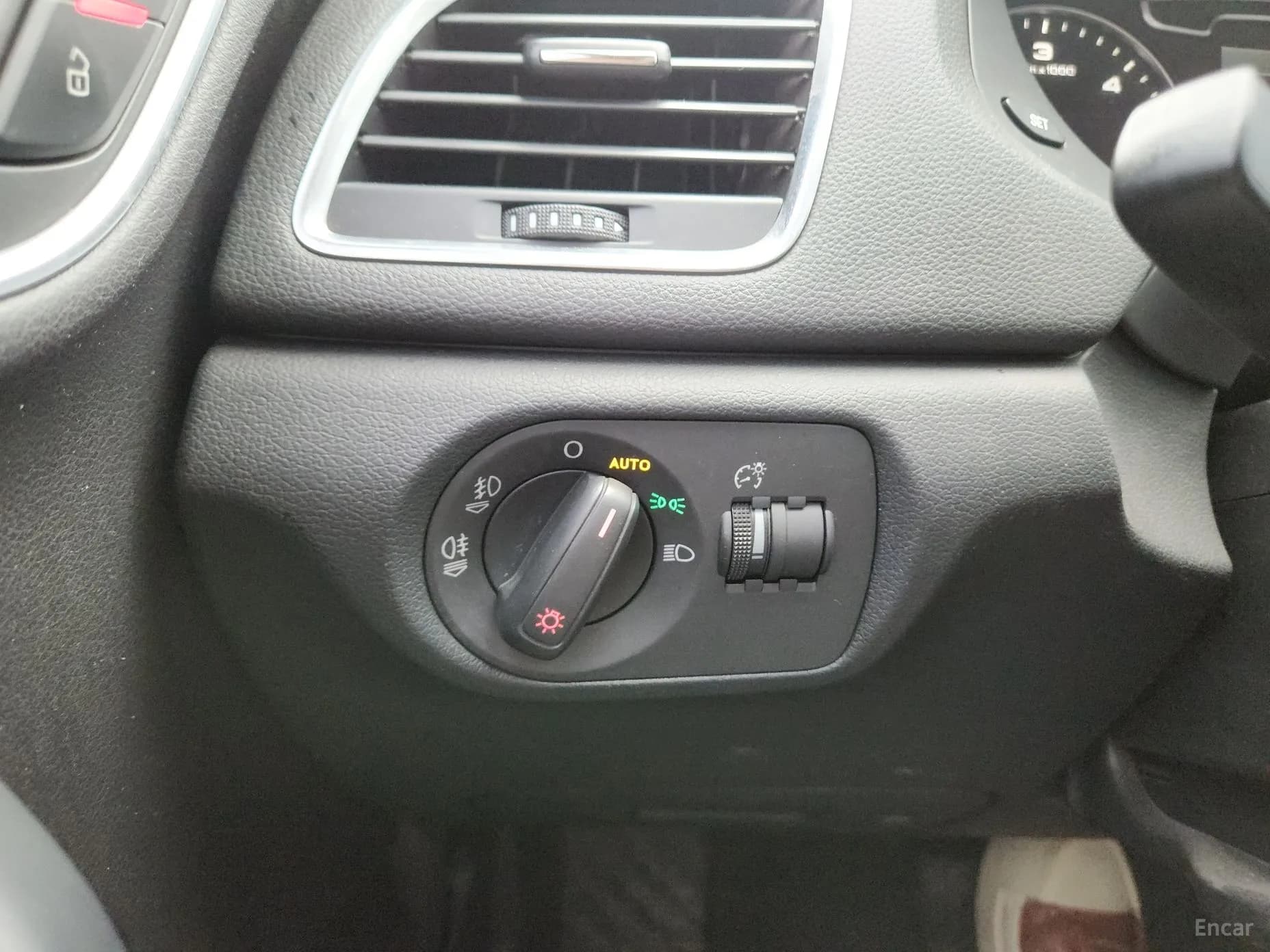 Q3