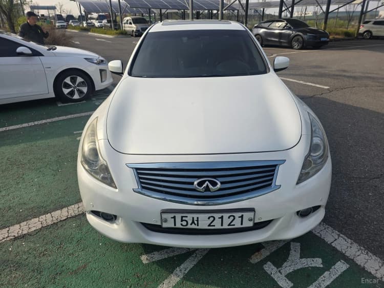 G37