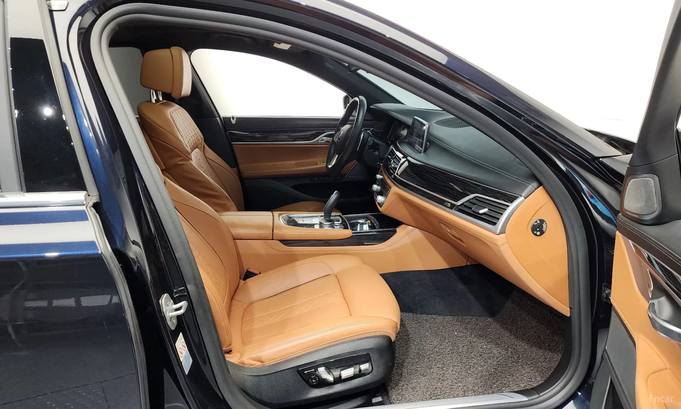 7 Series (G11)
