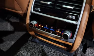 7 Series (G11)