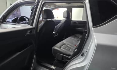 G4 Rexton