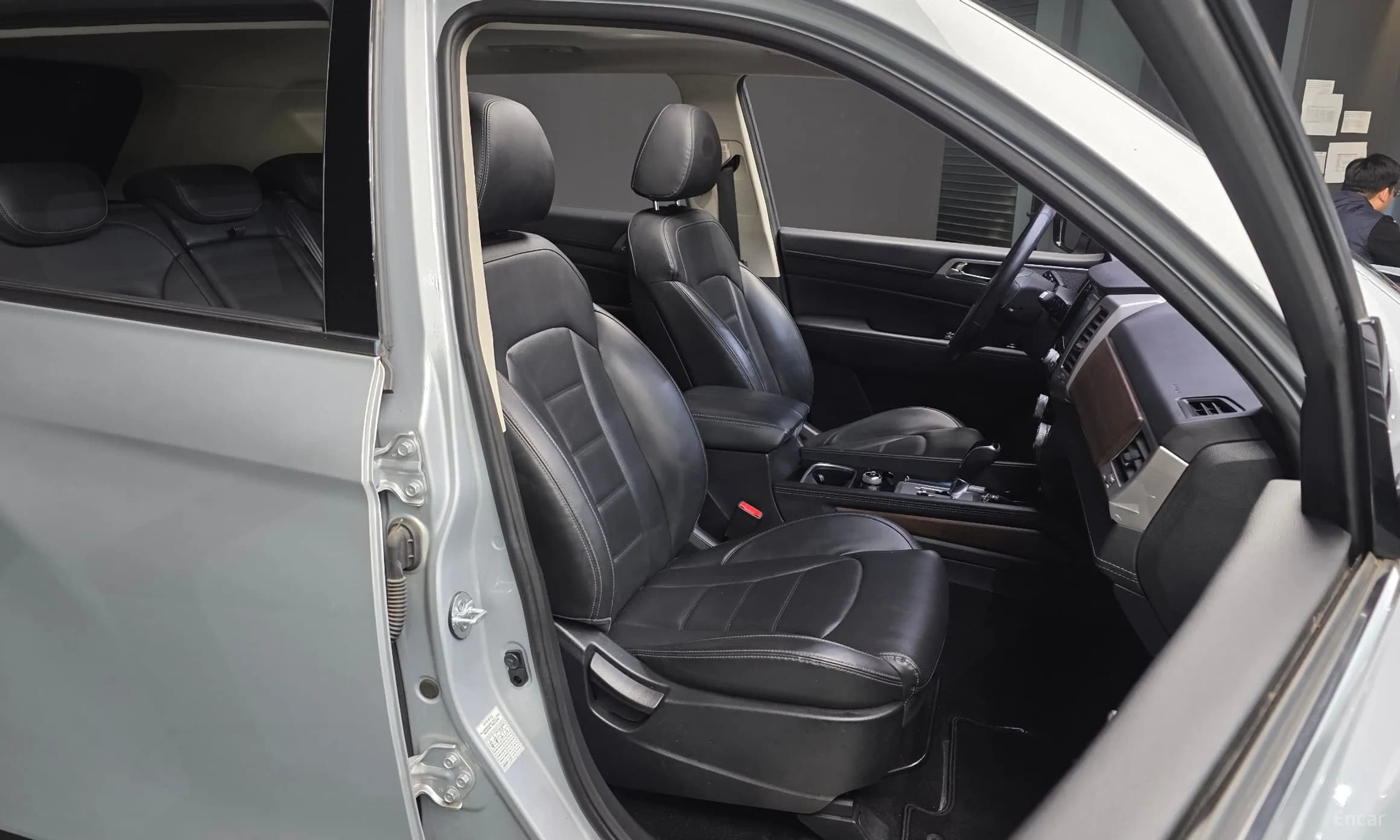 G4 Rexton