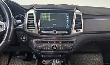 Rexton Sports Khan