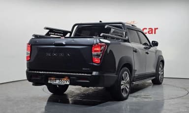 Rexton Sports Khan