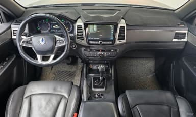 Rexton Sports Khan