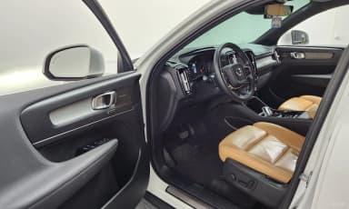 XC40