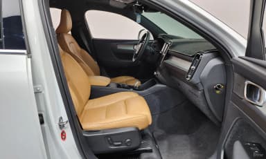 XC40