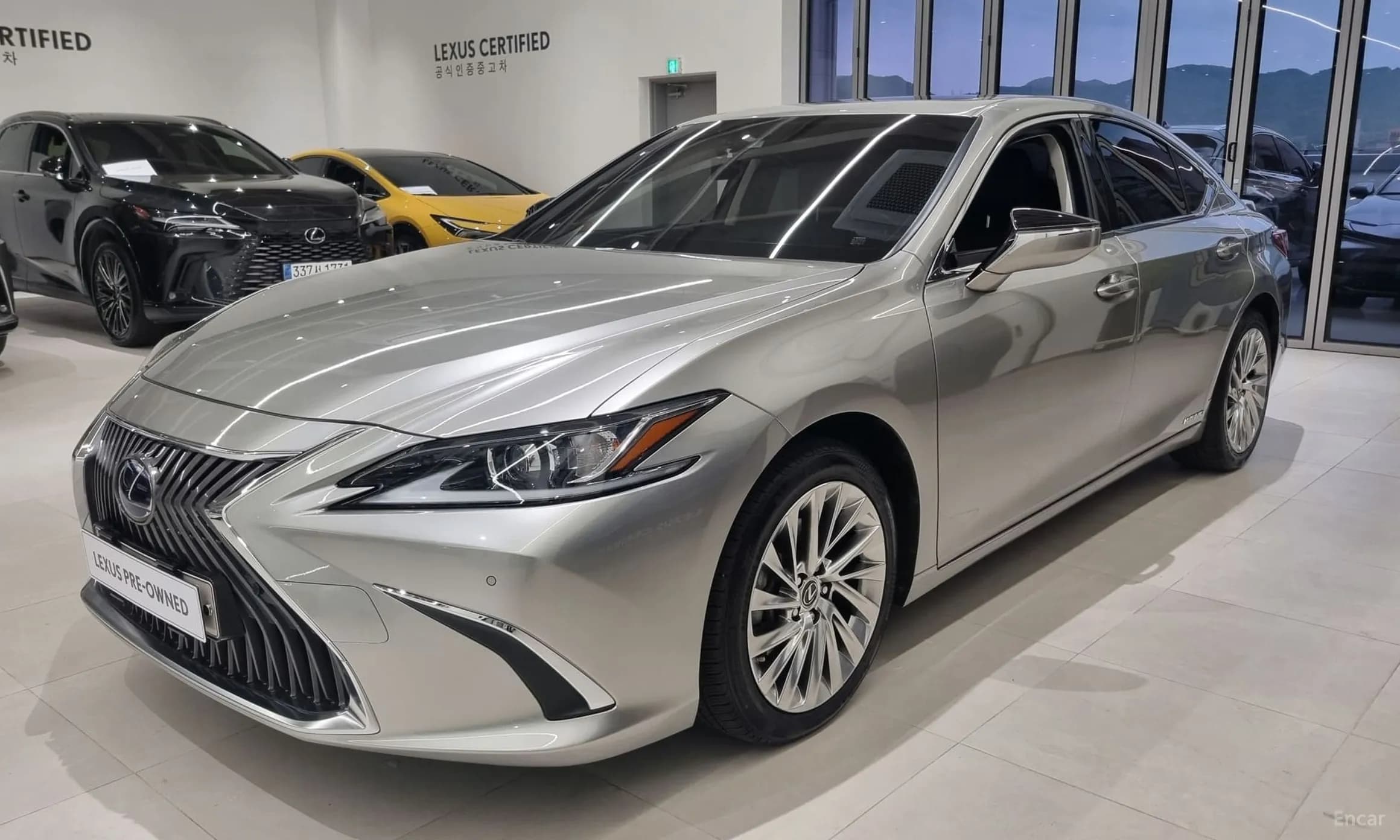 ES300h 7th Generation