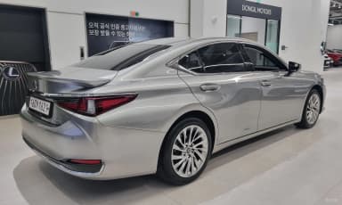ES300h 7th Generation