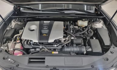 ES300h 7th Generation