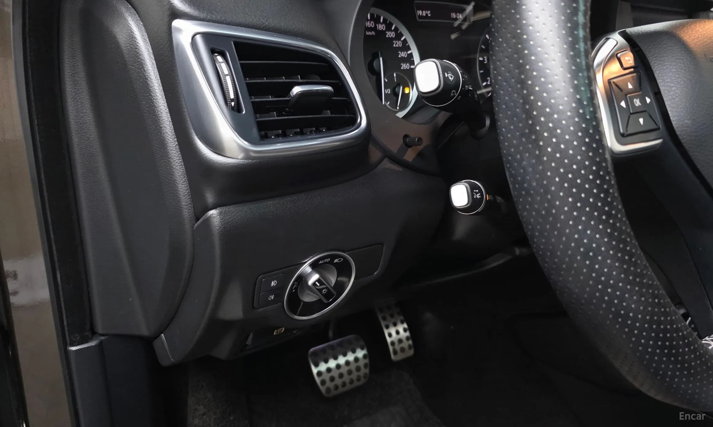 Q30