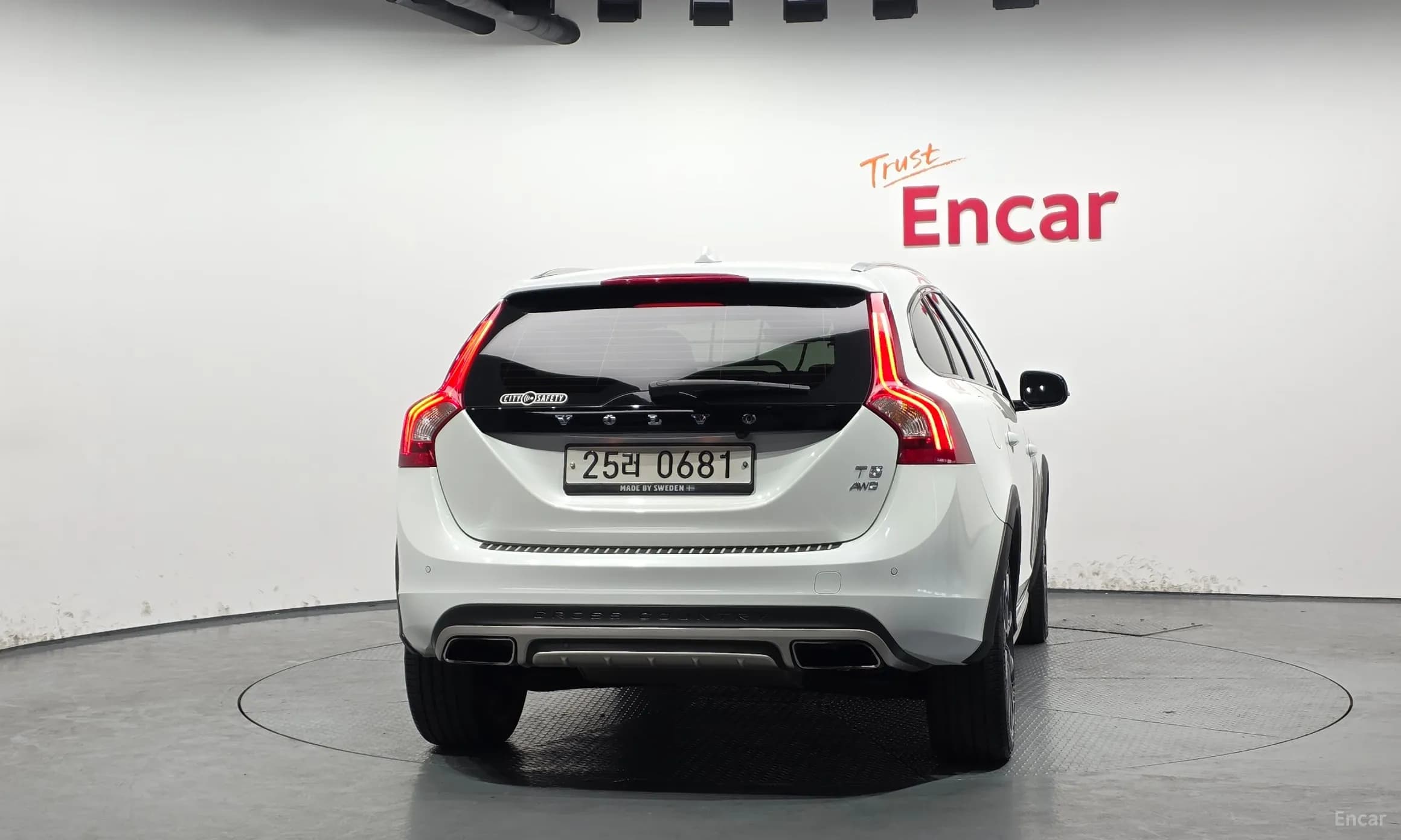 V60 Cross Country