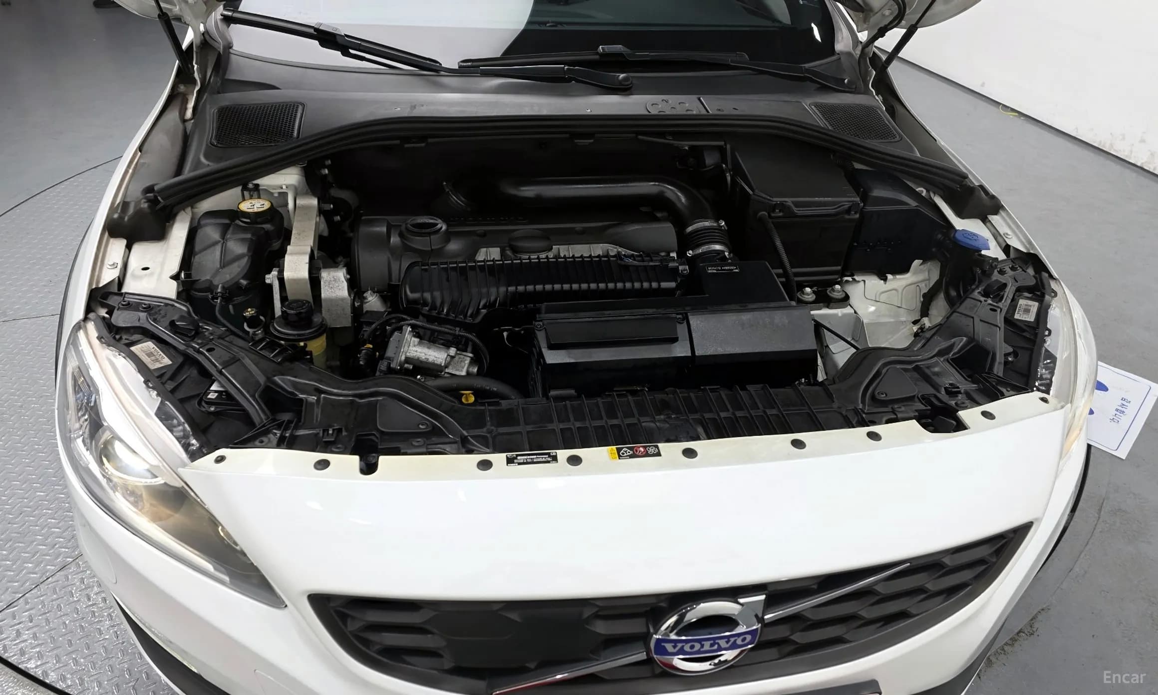 V60 Cross Country